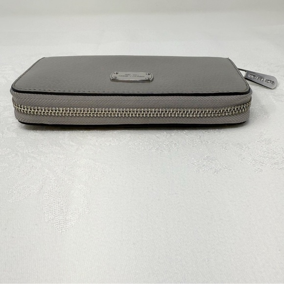 Michael Kors Gray Leather Zip-Around Wallet - Picture 3 of 11
